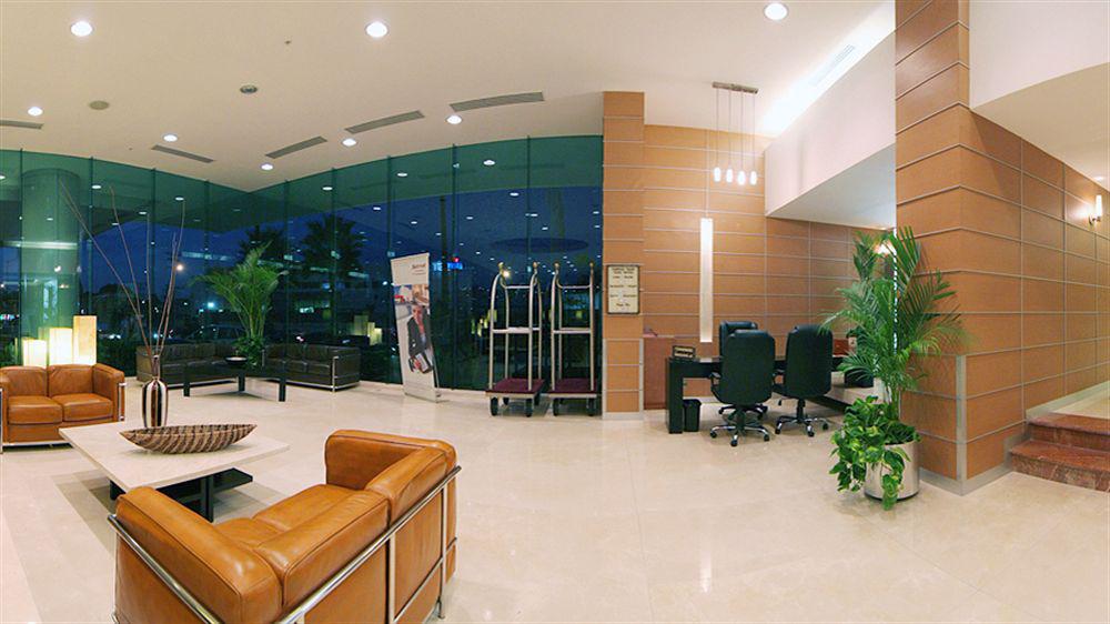 Marriott Tijuana Hotel Buitenkant foto